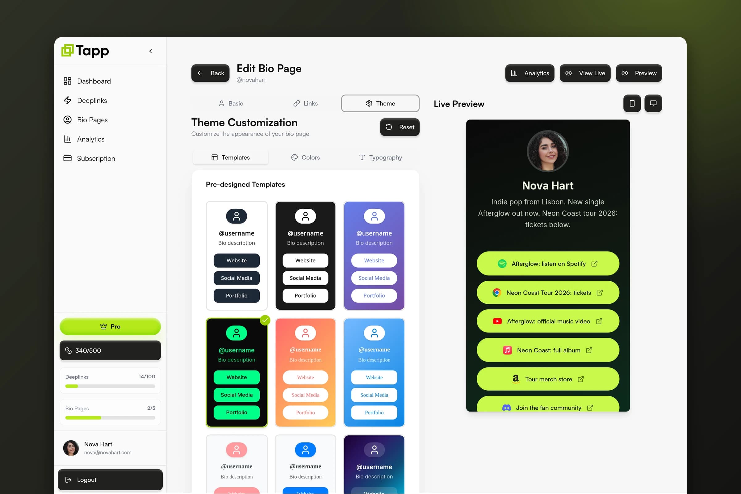 Tapp bio page editor with theme templates and a live preview